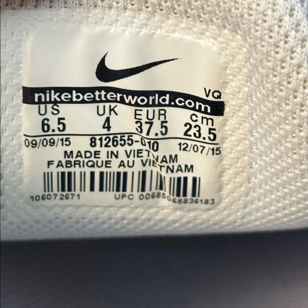 Nike Gray Mesh Running Shoes Sneakers Womens US 6.5 Lightweight Walking Trainer